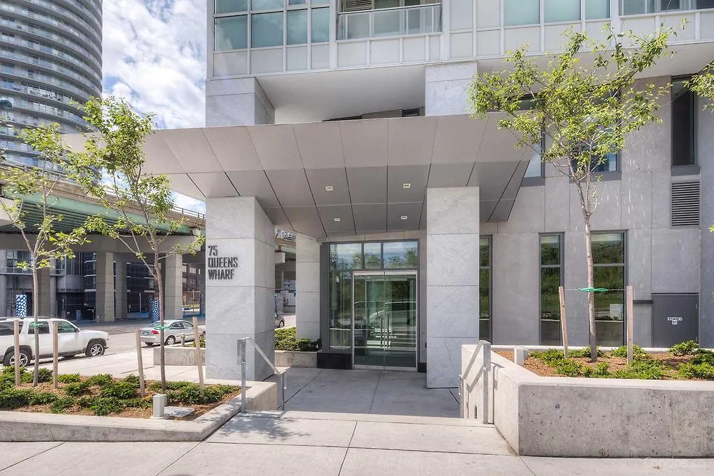 Apartment Gorgeous 2 Storey Townhouse Toronto
