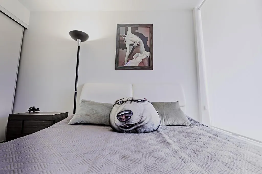 Gorgeous 2 Storey Townhouse Toronto Canada